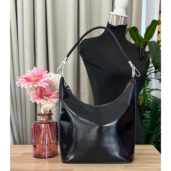 ✺✺ AUTHENTIC GUCCI PATENT LEATHER SHOULDER BAG ✺✺ - Picture 1 of 16